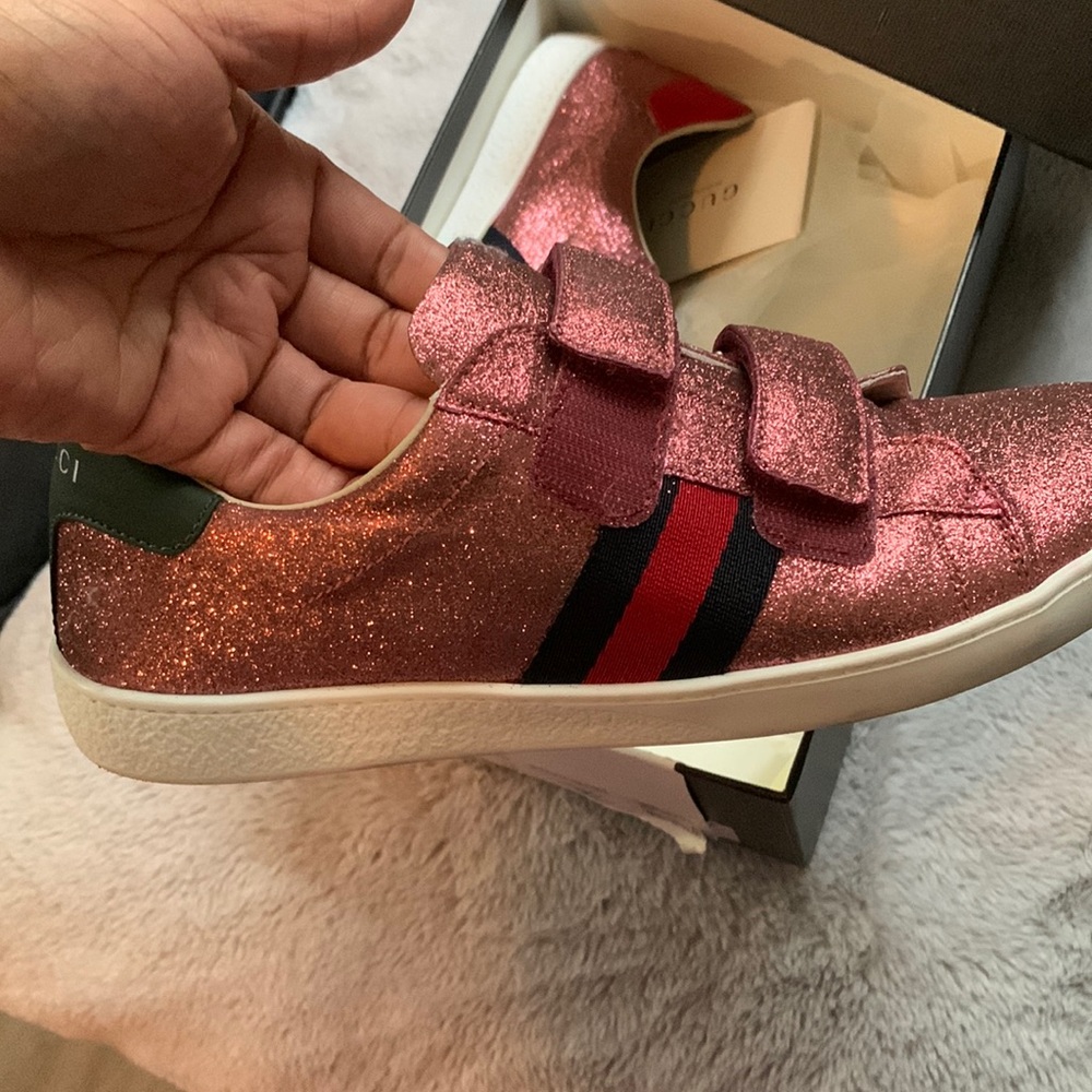 Gucci kids Shoes only worn once